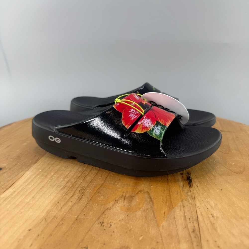 Oofos Ooahh Hibiscus Womens Size 6 Black Slide Sandals Red Flowers Limited NWT